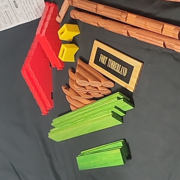 LITTLE PIONEER Wooden Log Playset Fort TImberland Wood Building Logs - Picture 8 of 8